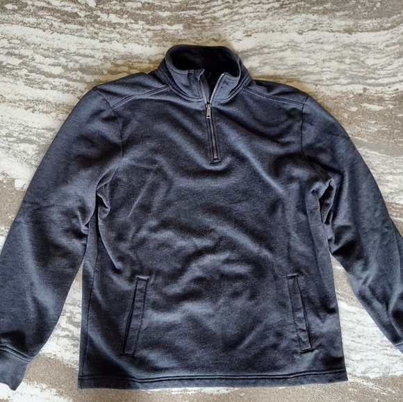 Gap Men's 1/2 Zip Sweatshirt - Picture 2 of 2